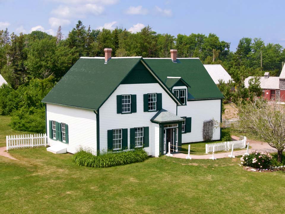 Anne... la maison aux pignons verts
